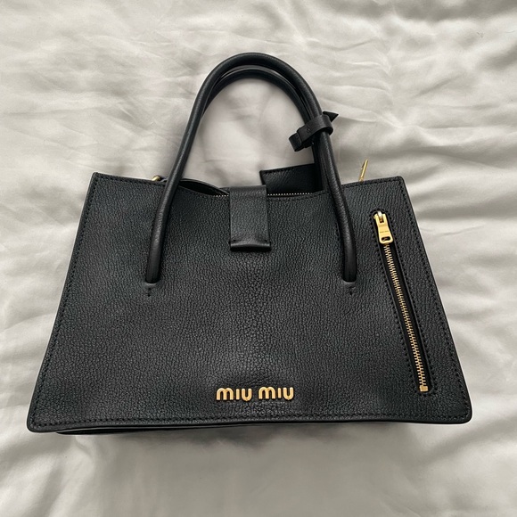 Miu Miu tote with crossbody strap - Picture 3 of 5